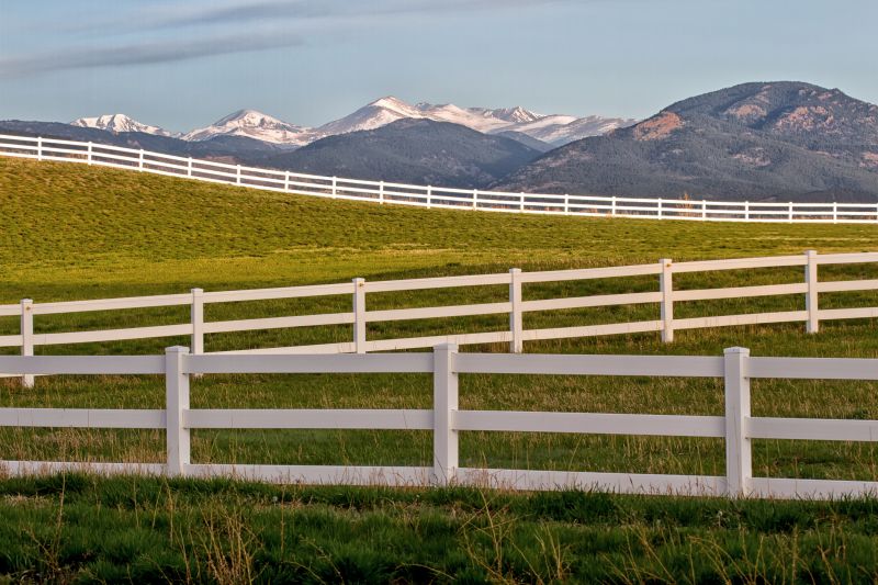 Split Rail Fence Replacement in Pearland, TX